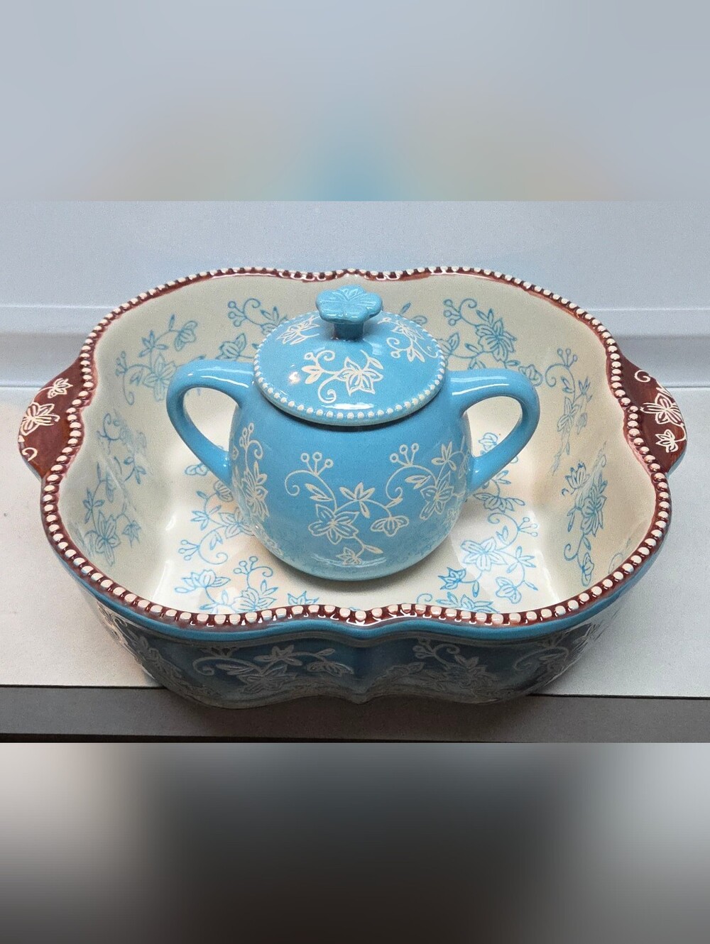 (Lot#3) Temp-tations Tara Blue Floral Lace 2.5Qt Bowl + Sugar Dish/lid Read Belo